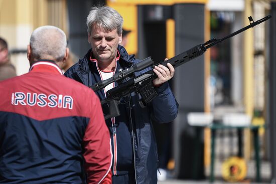 Пункт отбора на  военную службу по контракту в Симферополе