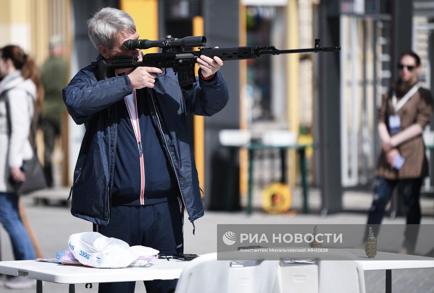 Пункт отбора на военную службу по контракту в Симферополе