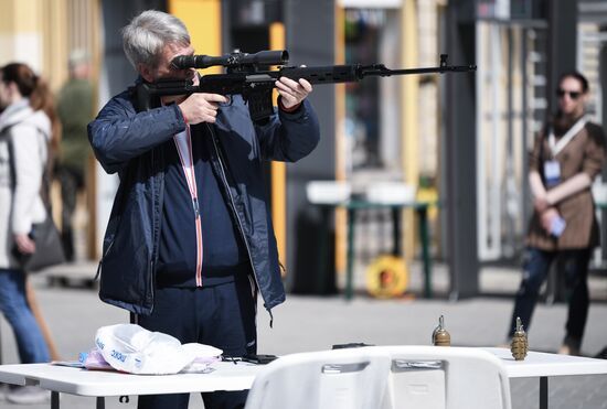 Пункт отбора на  военную службу по контракту в Симферополе