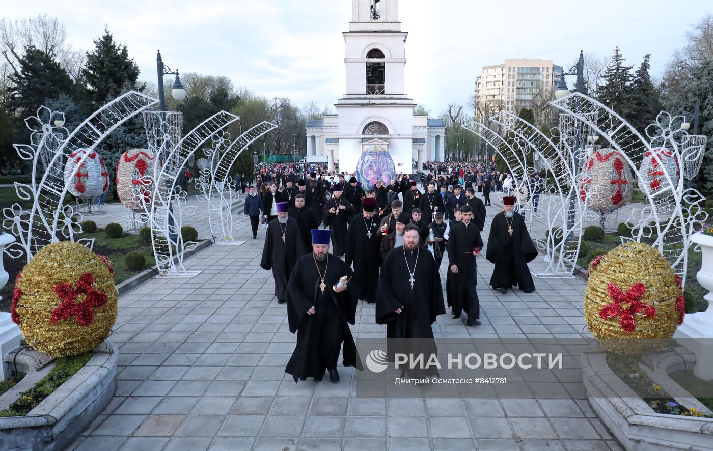 Пасхальное богослужение в странах СНГ