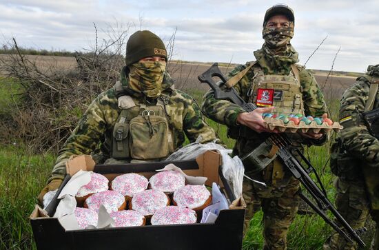 Передача освященных куличей военнослужащим в зоне СВО