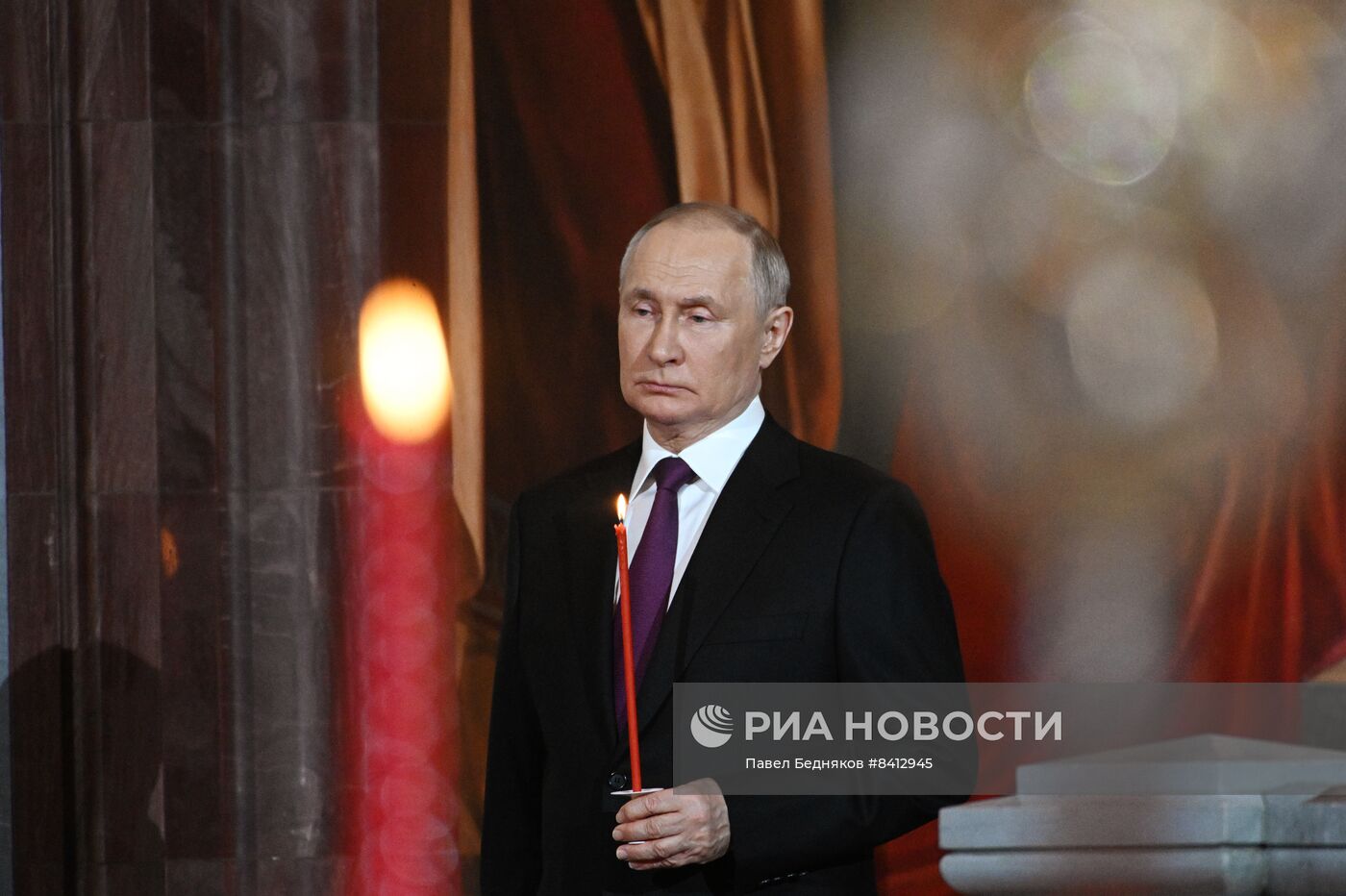 Пасхальное богослужение в храме Христа Спасителя 