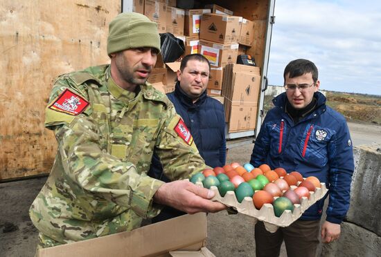 Передача освященных куличей военнослужащим в зоне СВО