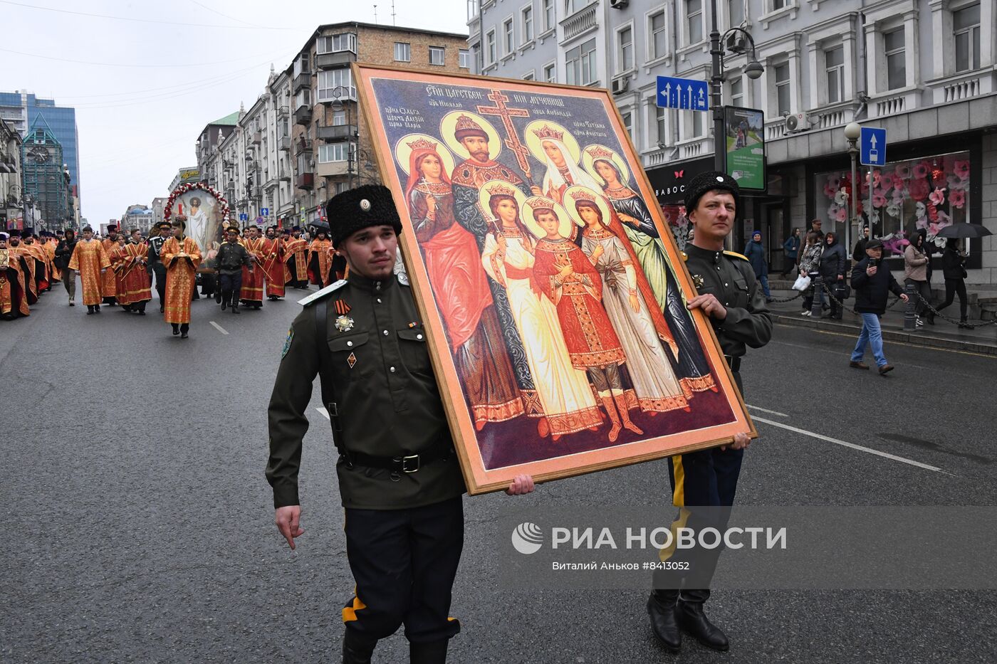 Пасхальный крестный ход во Владивостоке