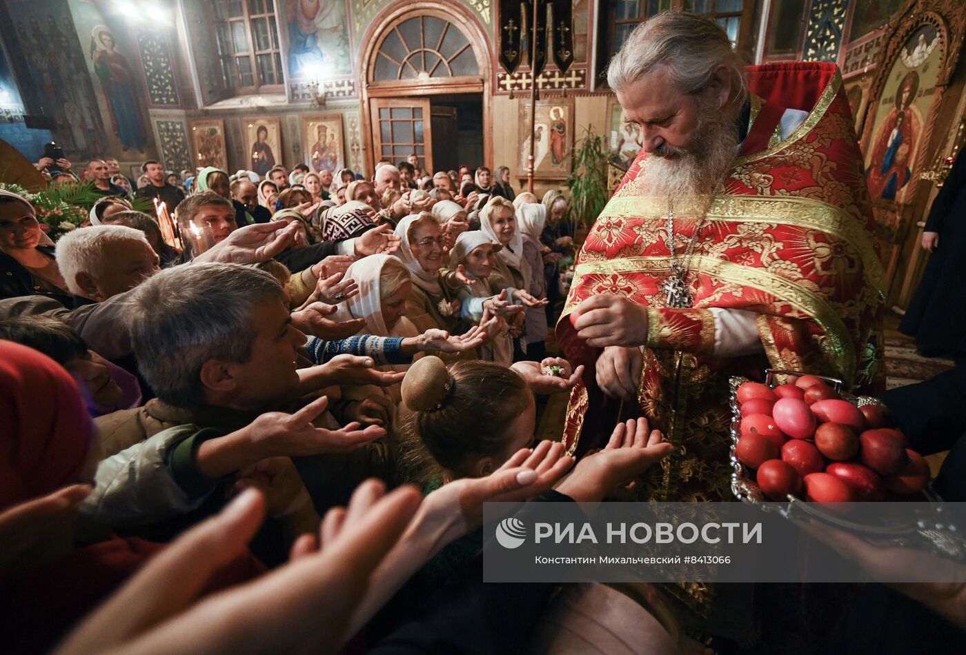 Пасхальные богослужения в России