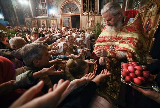 Пасхальные богослужения в России