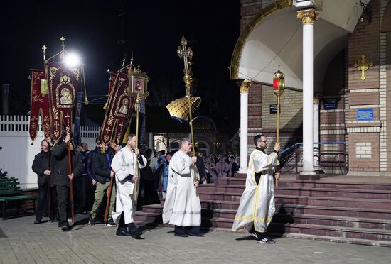 Пасхальные богослужения в России