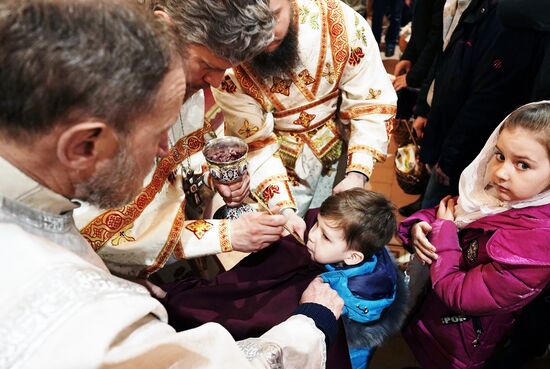 Пасхальные богослужения в России