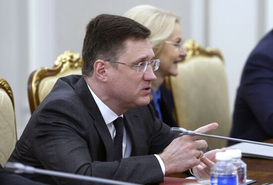  Премьер-министр РФ М. Мишустин провел совещание с вице-премьерами РФ