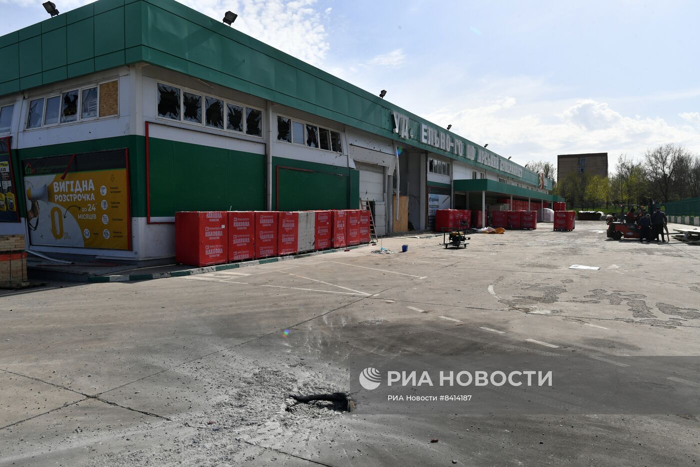 Последствия обстрела ВСУ Васильевки в Запорожской области