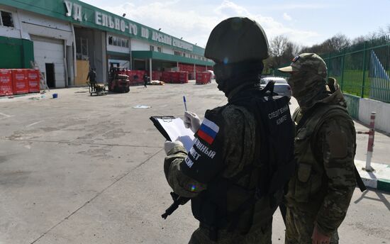 Последствия обстрела ВСУ Васильевки в Запорожской области