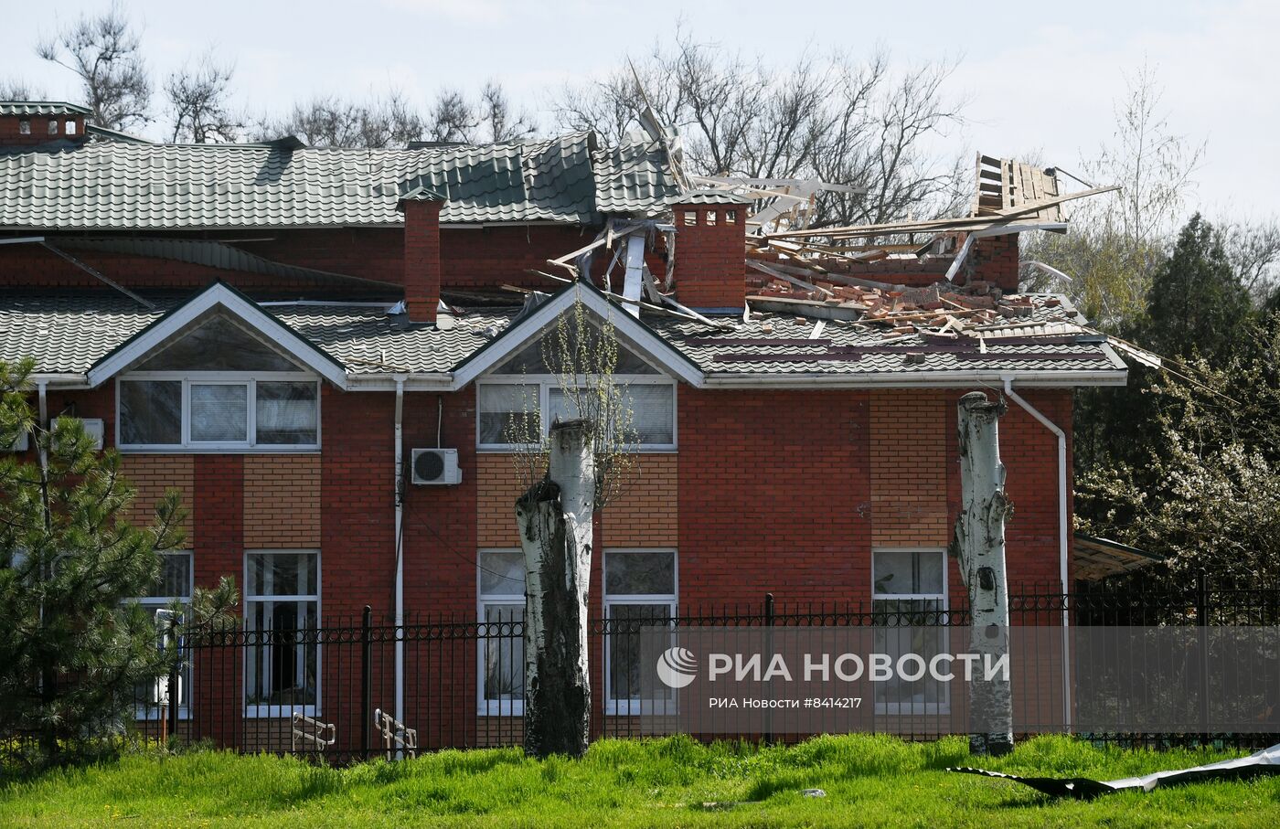 Последствия обстрела ВСУ Васильевки в Запорожской области