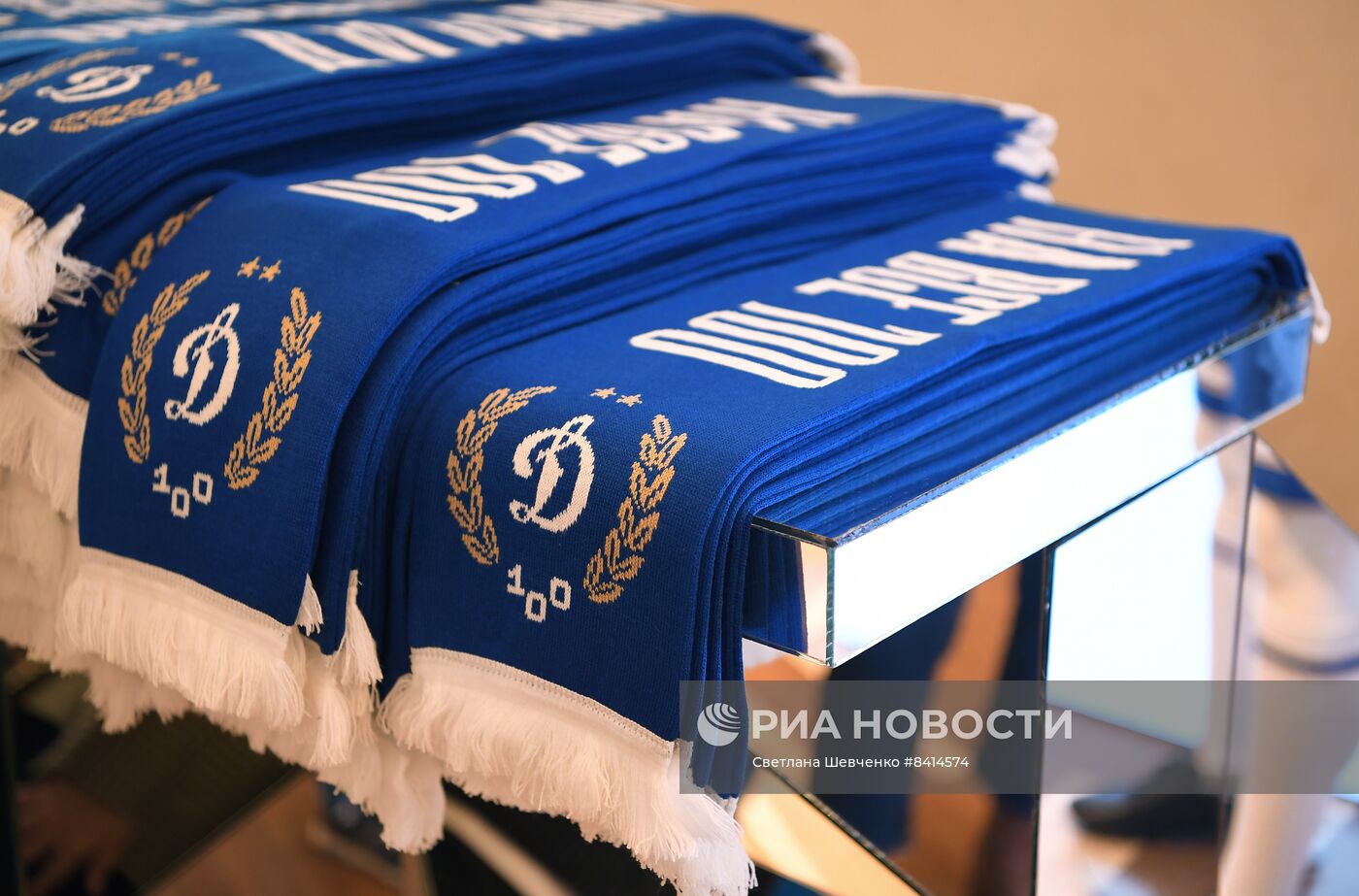 Открытие выставки "Динамо: на все сто!" в ГУМе