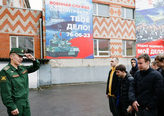 Старт весеннего призыва в Калининграде