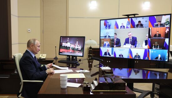 Президент РФ В. Путин провел заседание Совета по развитию местного самоуправления