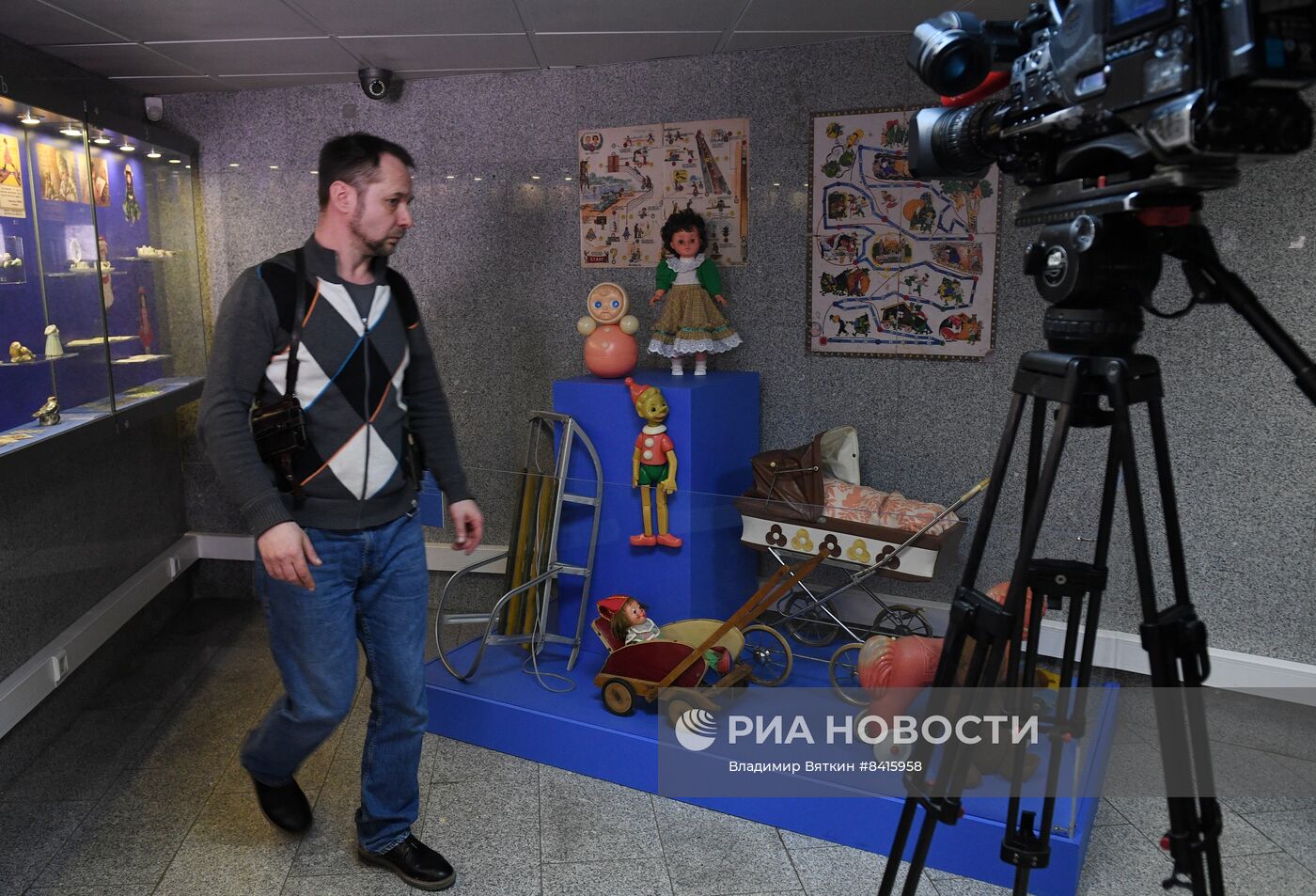 Выставка "Игры и игрушки наших предков" в Музее археологии Москвы