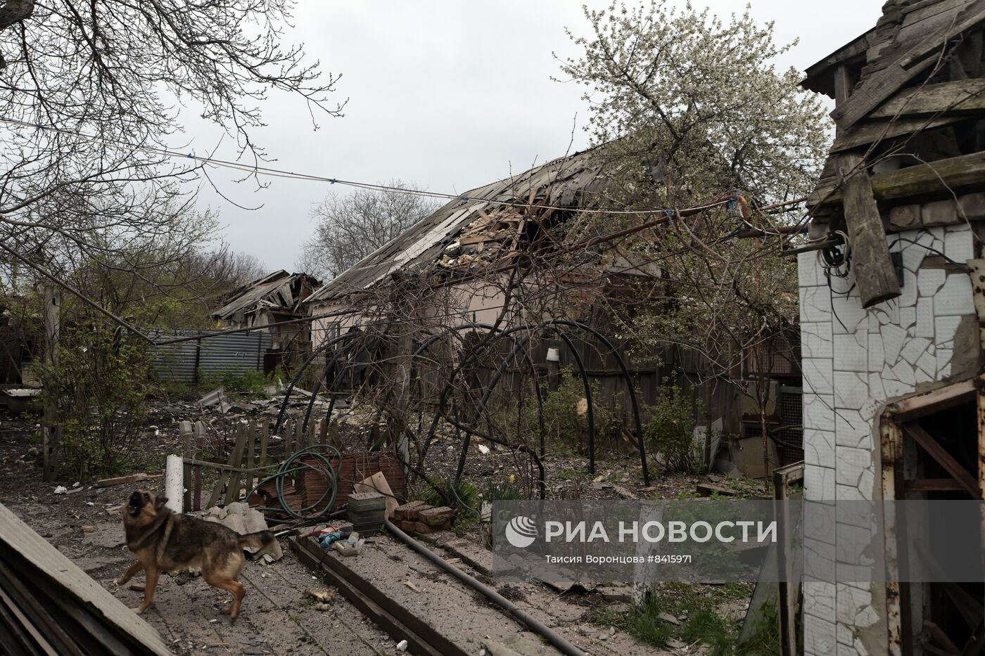 Последствия обстрела Куйбышевского района Донецка