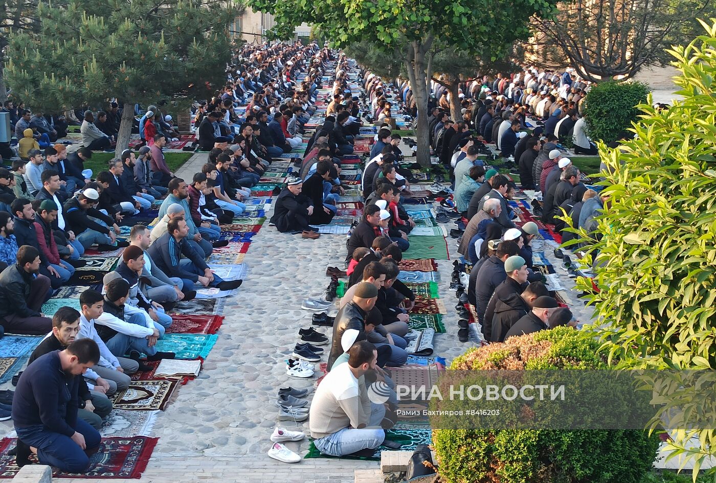 Празднование Ураза-Байрама в странах СНГ