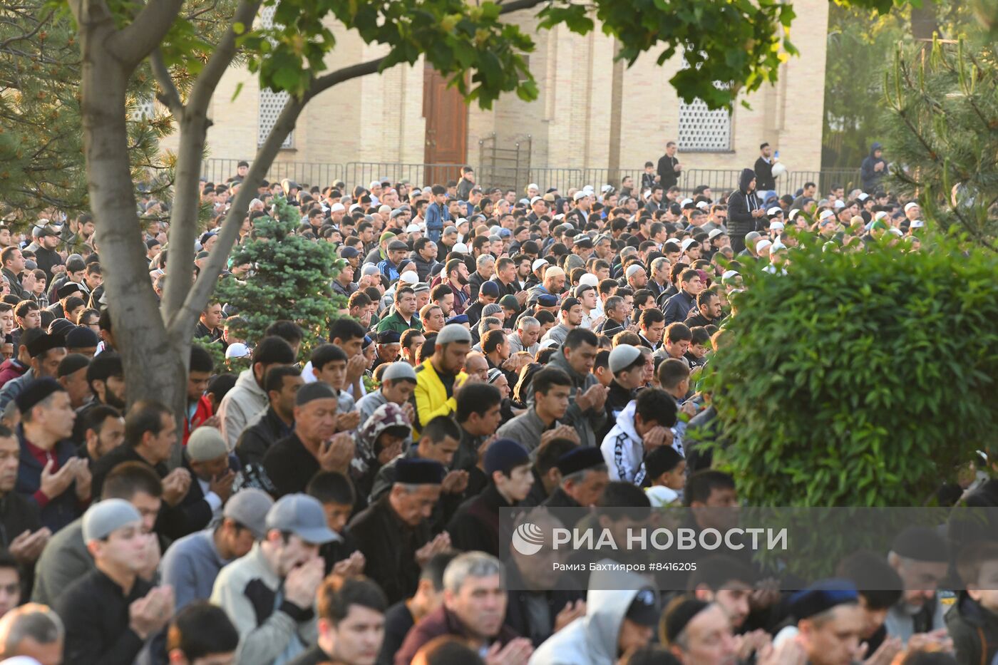 Празднование Ураза-Байрама в странах СНГ