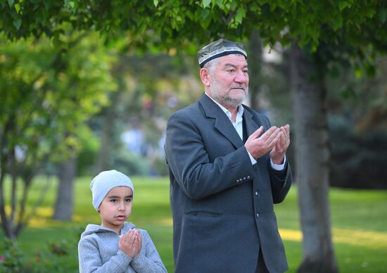 Празднование Ураза-Байрама в странах СНГ