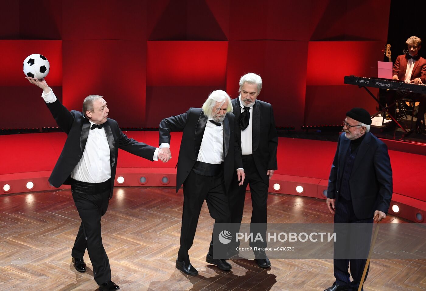 Спектакль "Третий звонок, господа!" в МХТ имени А.П. Чехова