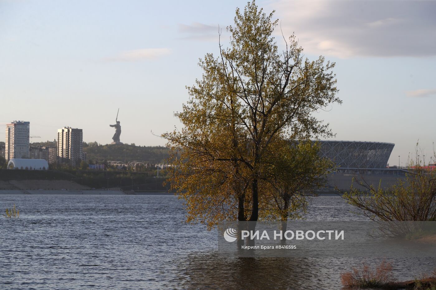 Режим сброса воды на Волжской ГЭС