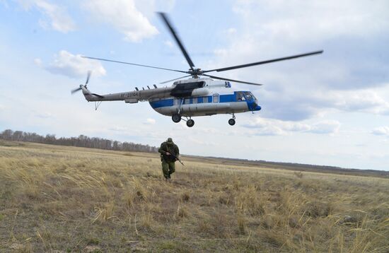 Учения по предотвращению незаконного пересечения границы РФ в Челябинской области