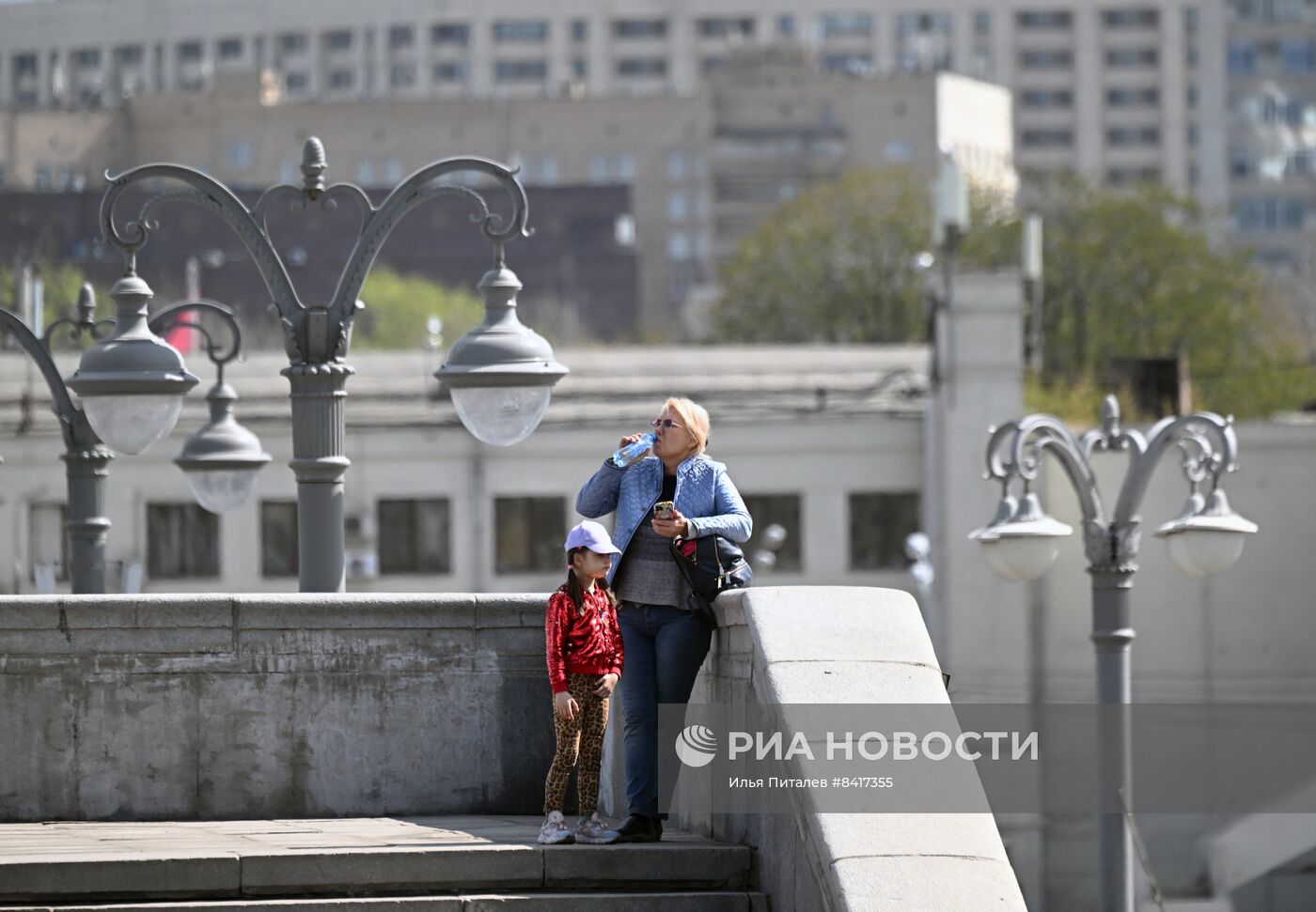 Теплая погода в Москве