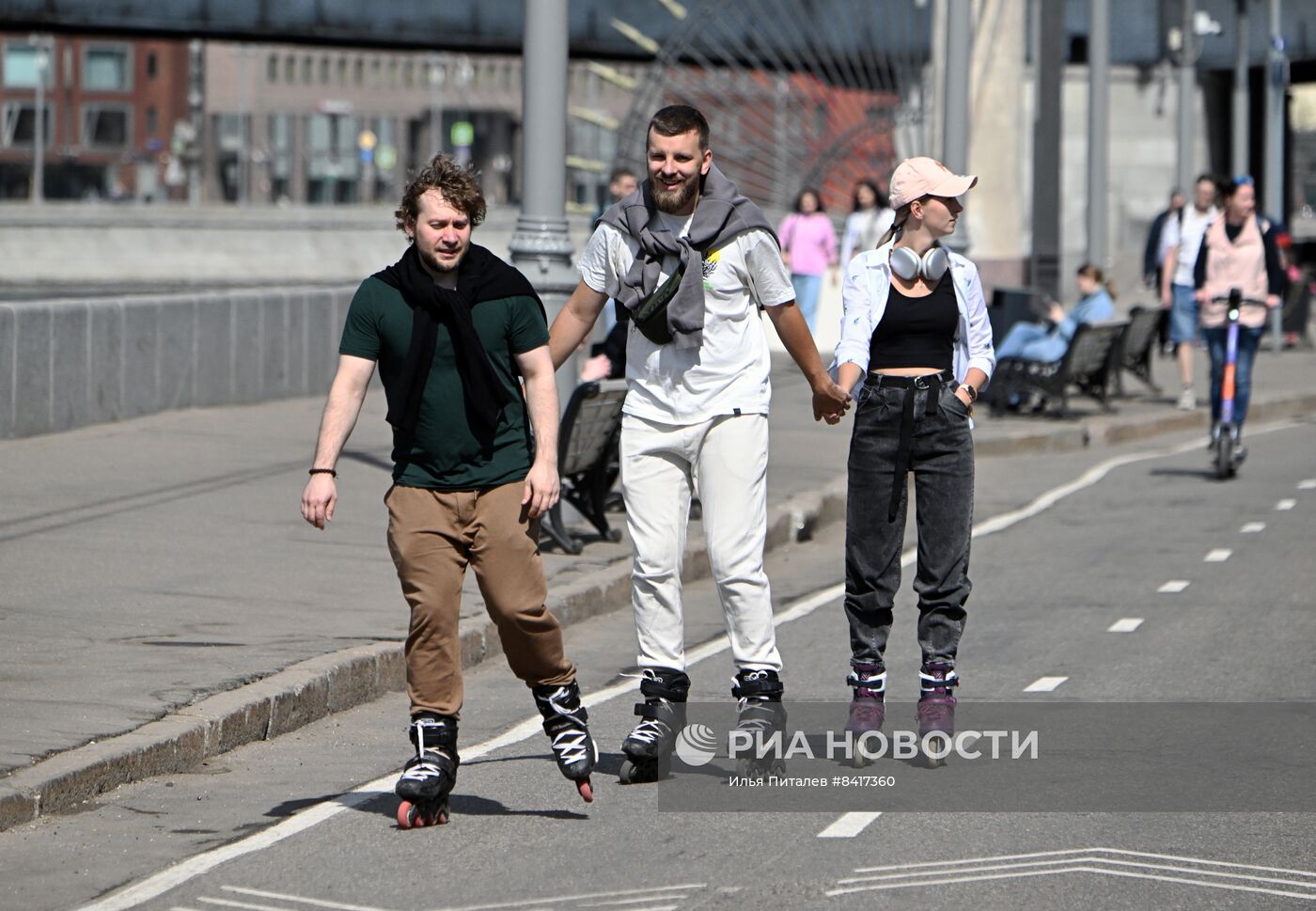 Теплая погода в Москве