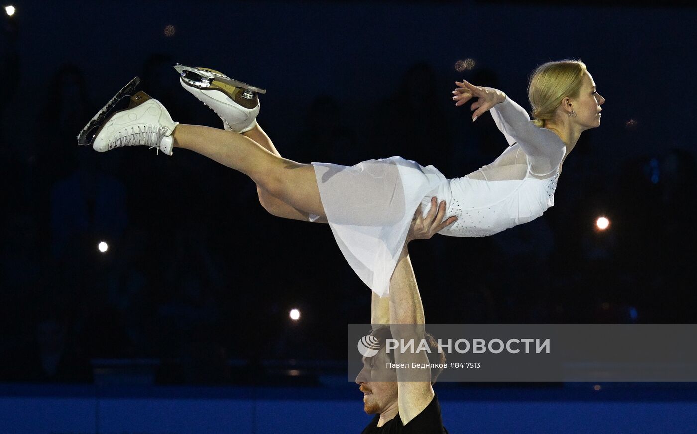 Показательные номера российских фигуристов на финале Кубка Московского спорта