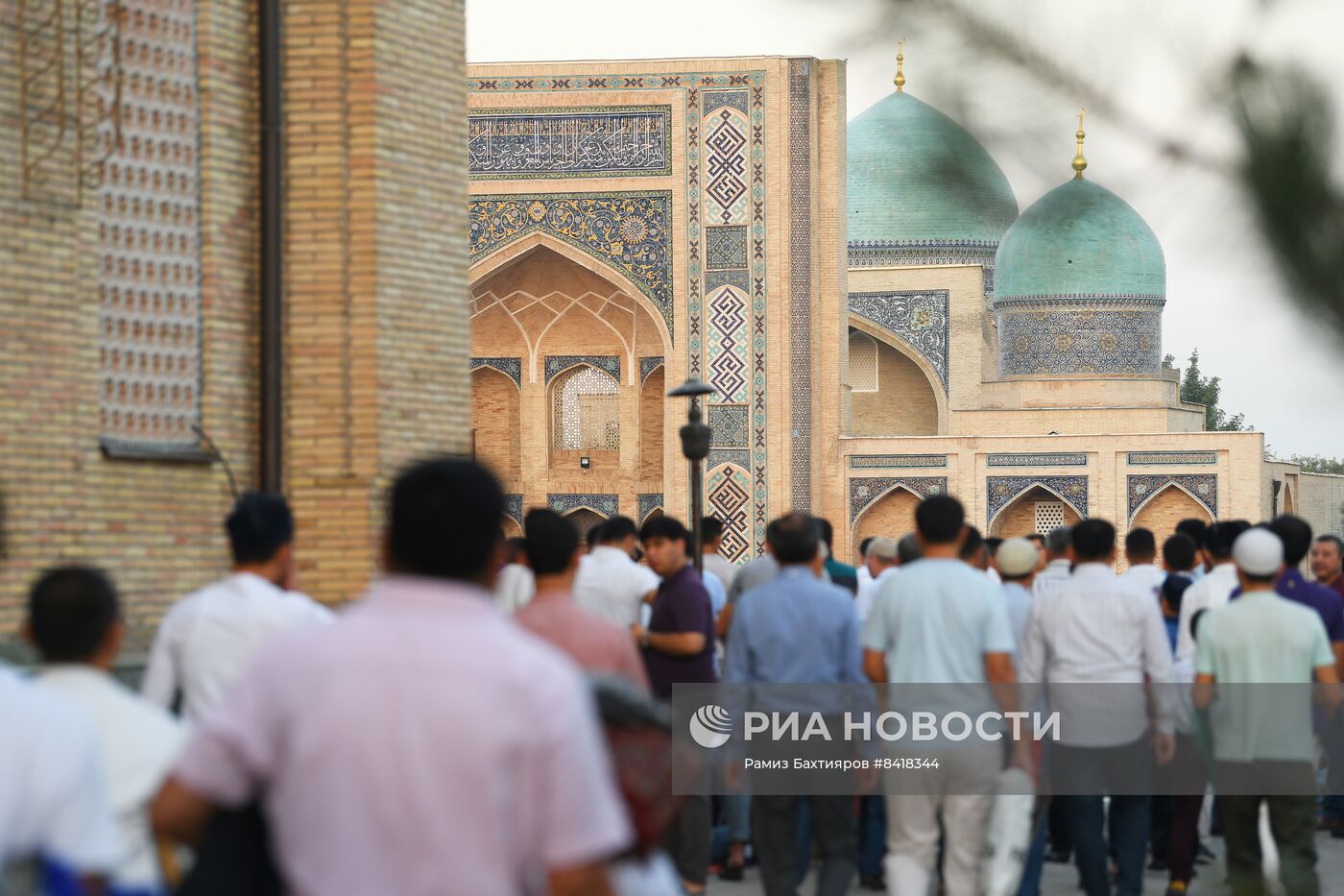 Празднование Ураза-байрама в странах СНГ