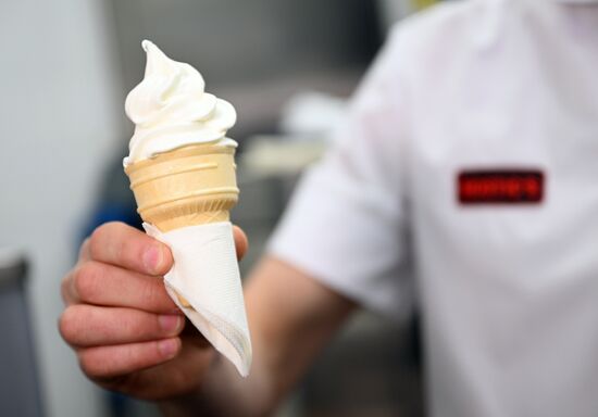 Открытие ресторана Rostic's в Москве 