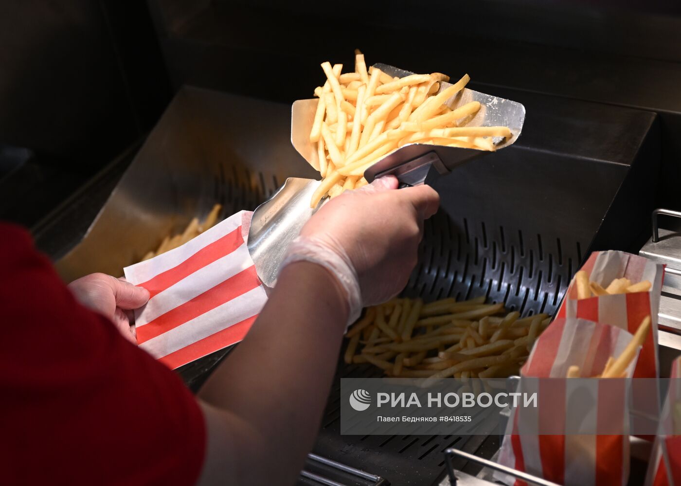 Открытие ресторана Rostic's в Москве