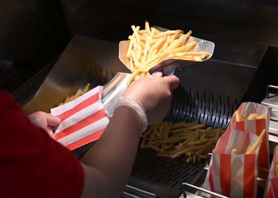 Открытие ресторана Rostic's в Москве 