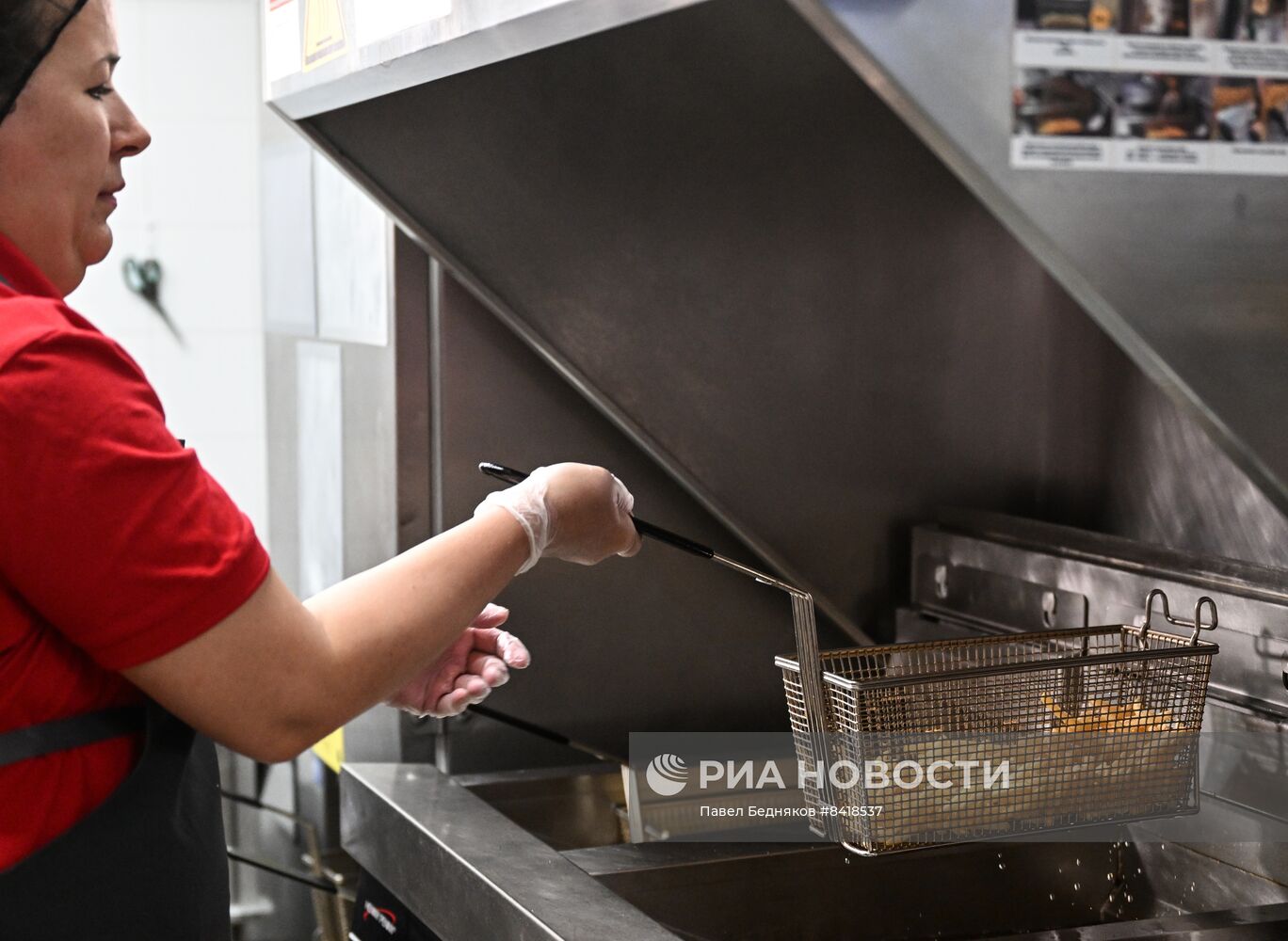 Открытие ресторана Rostic's в Москве