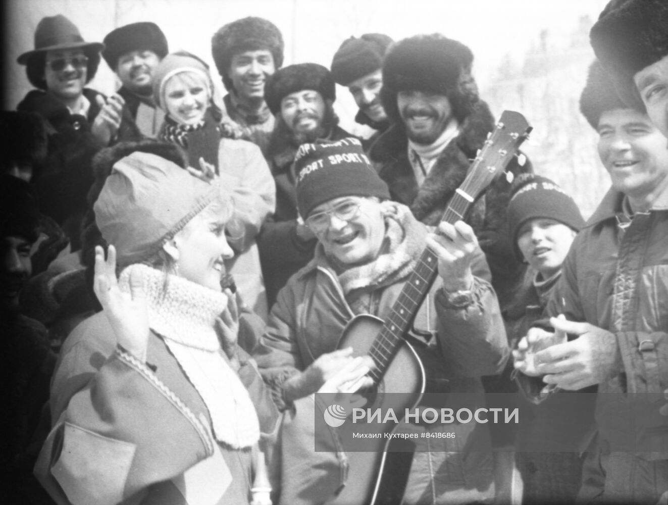 Строители таежного поселка лесозаготовителей Сукпай