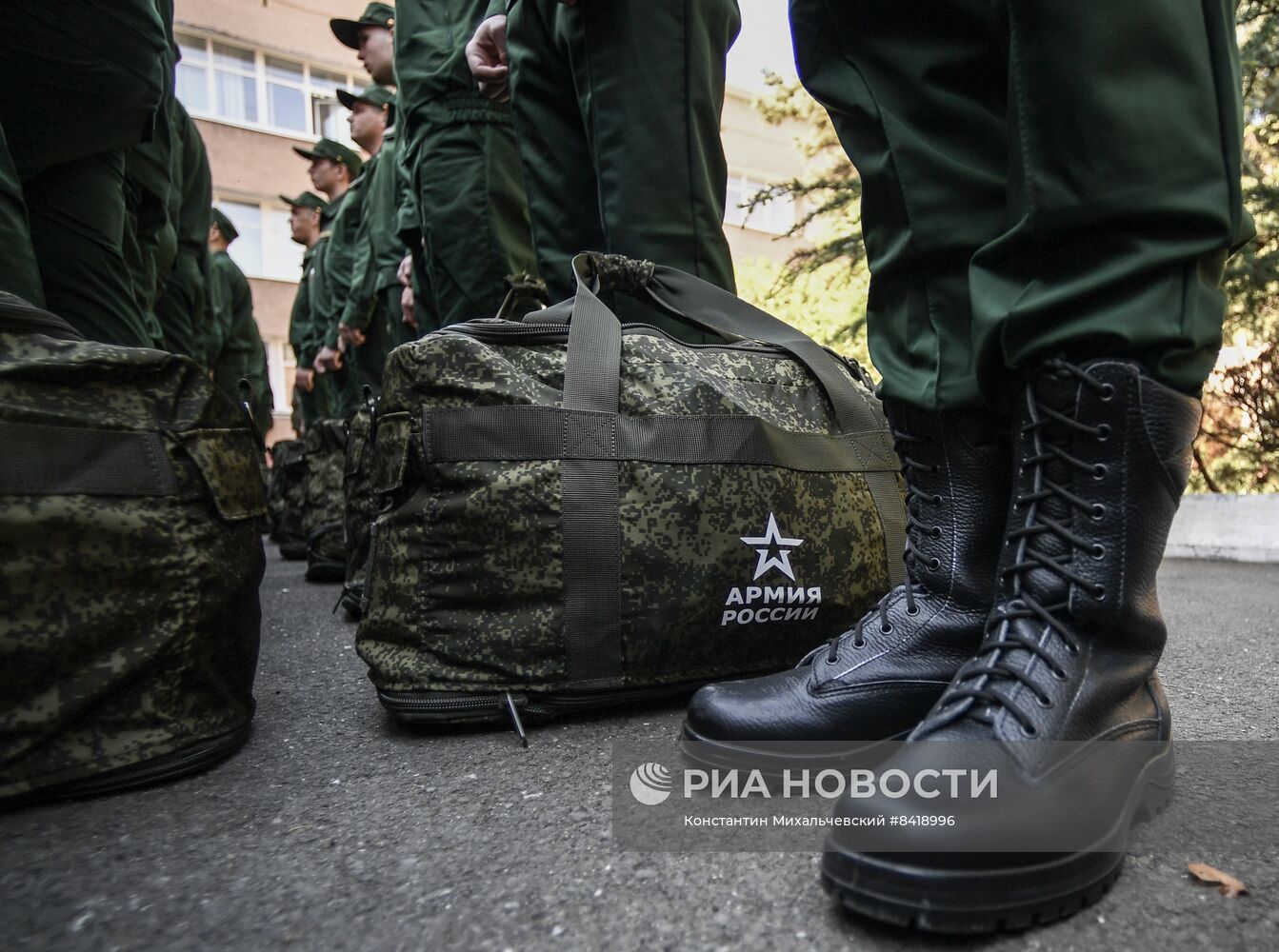 Отправка призывников из Крыма на службу в ВС РФ