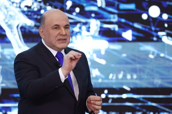 Премьер-министр РФ М. Мишустин принял участие в федеральном просветительском марафоне "Знание. Первые"