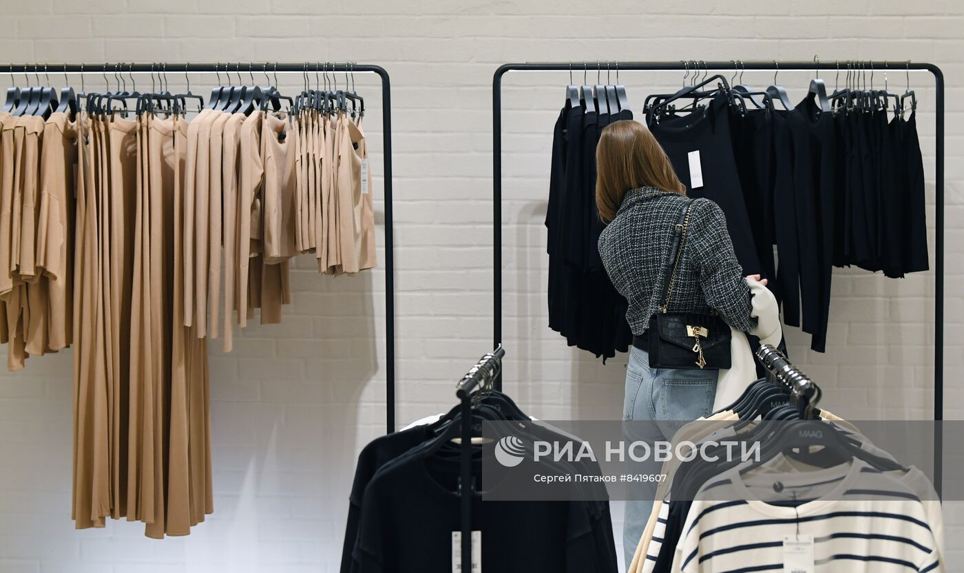 Бывшие магазины Zara открылись под брендом Maag в Москве