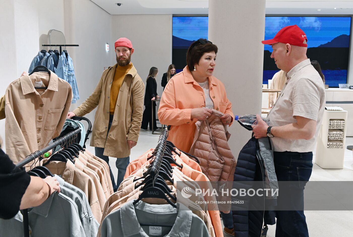 Бывшие магазины Zara открылись под брендом Maag в Москве