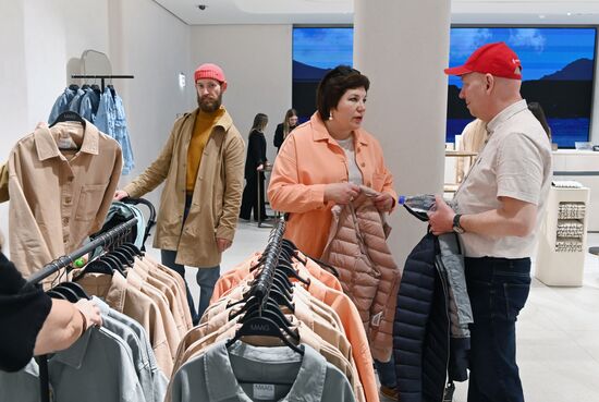 Бывшие магазины Zara открылись под брендом Maag в Москве