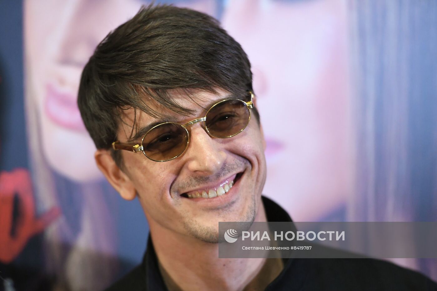 Презентация клипа О. Бузовой "Верни"