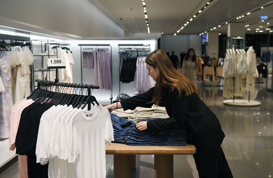 Бывшие магазины Zara открылись под брендом Maag в Москве