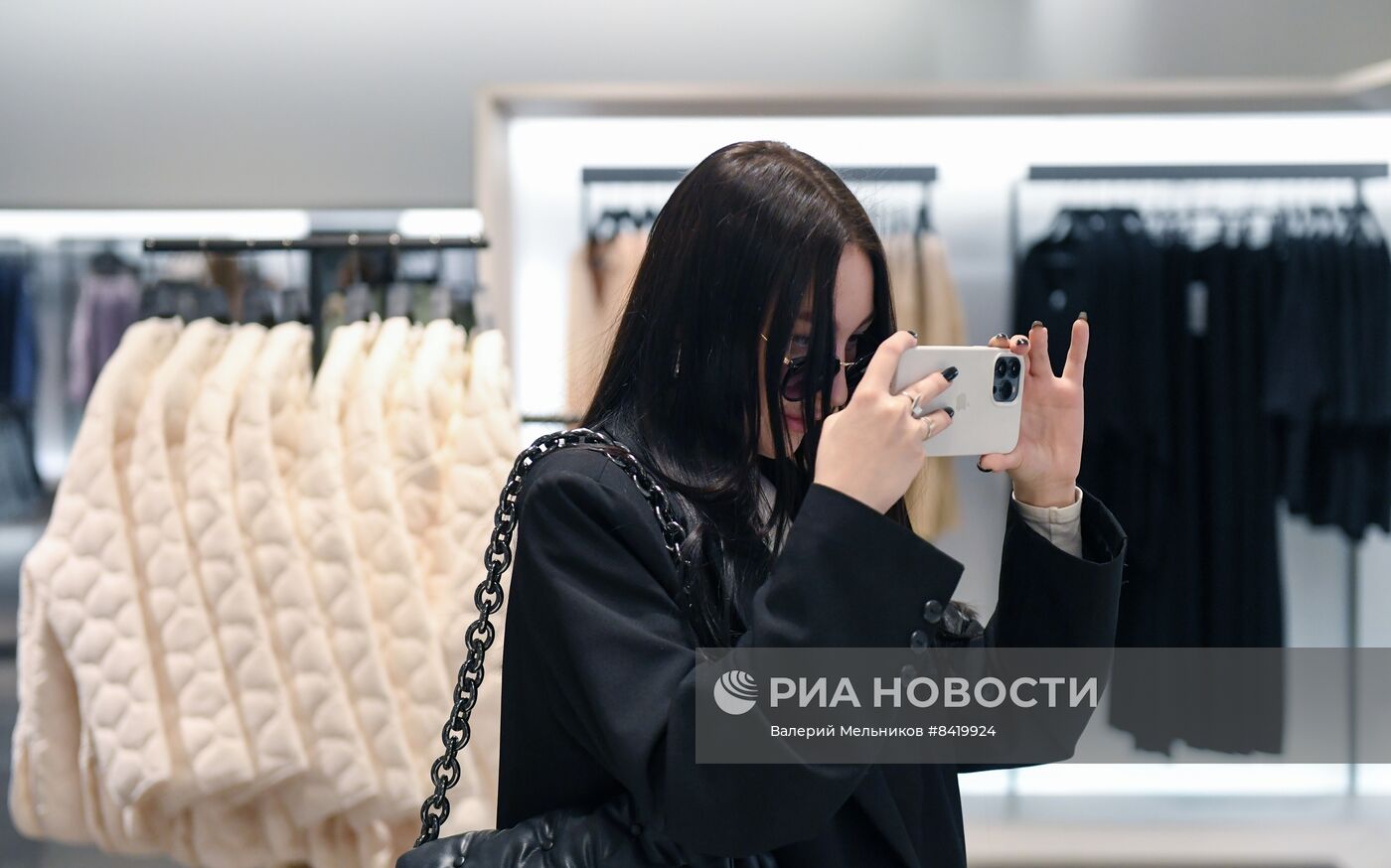 Бывшие магазины Zara открылись под брендом Maag в Москве