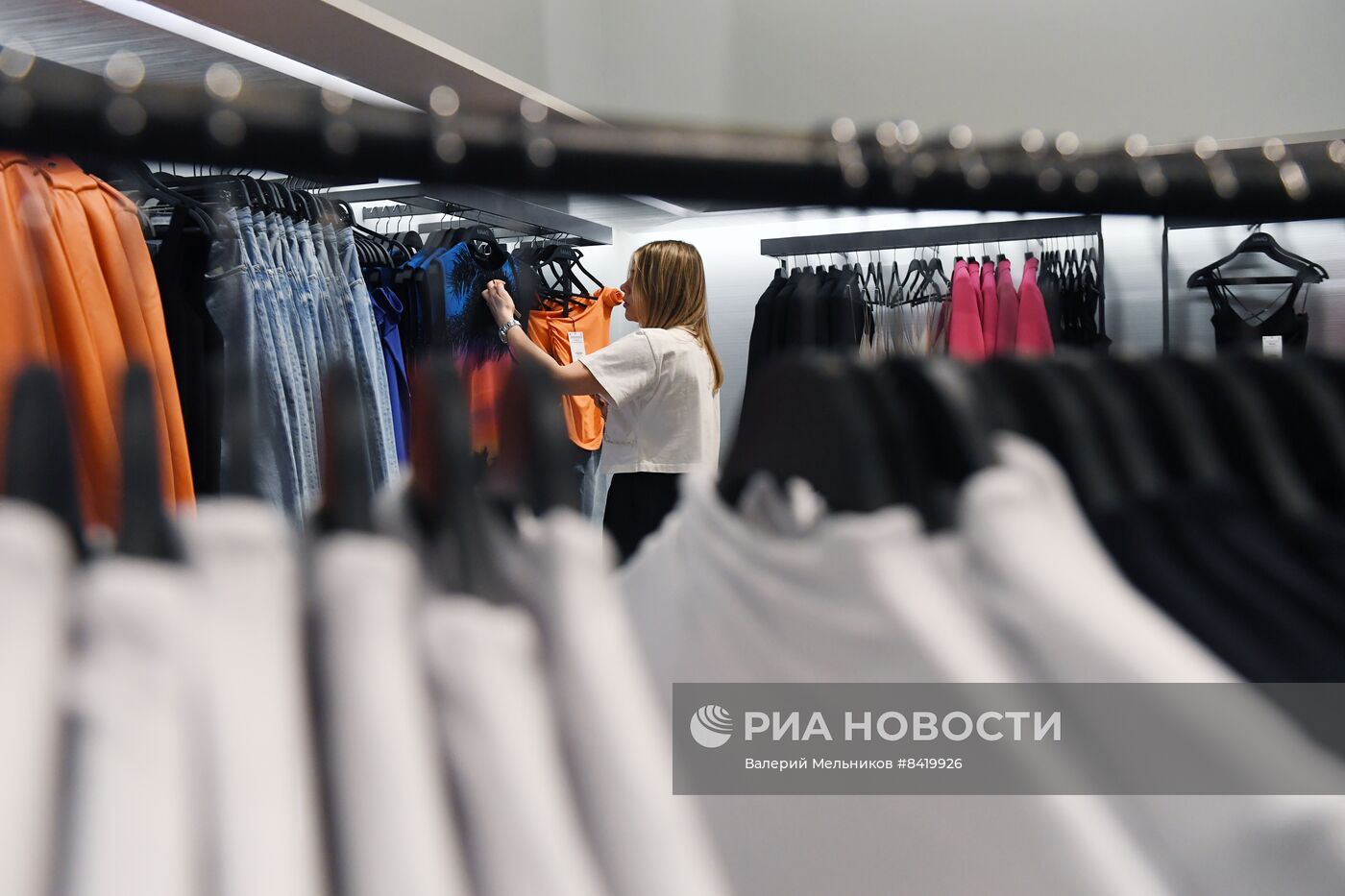 Бывшие магазины Zara открылись под брендом Maag в Москве