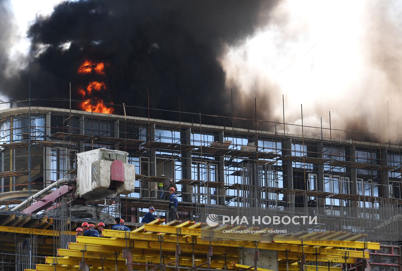 Пожар в строящемся ЖК на Кутузовском проспекте