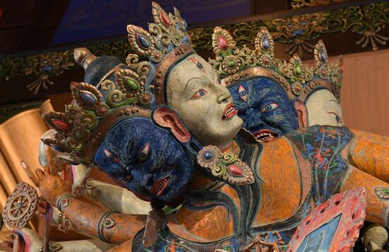 Буддийский  монастырь "Тубтен Шедруб Линг" накануне открытия