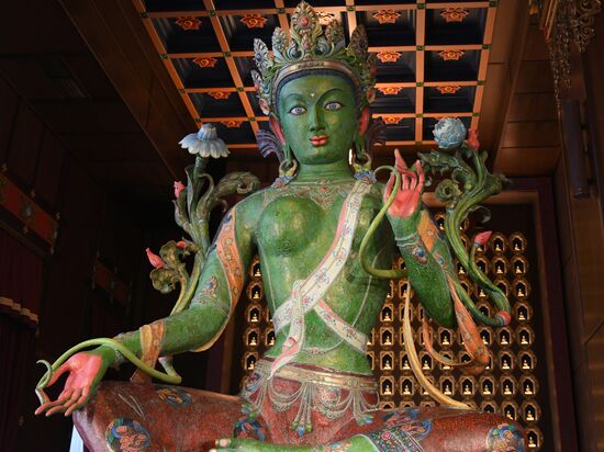 Буддийский  монастырь "Тубтен Шедруб Линг" накануне открытия