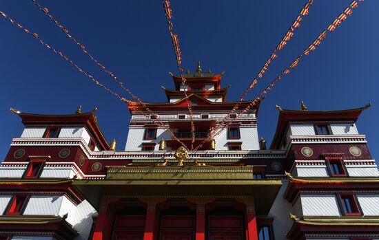 Буддийский  монастырь "Тубтен Шедруб Линг" накануне открытия