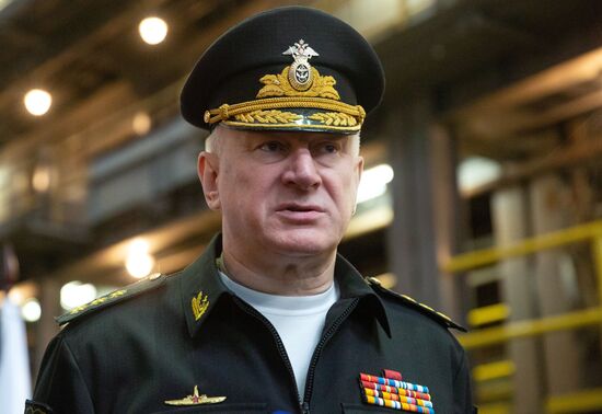 Спуск на воду подводной лодки "Можайск" в Санкт-Петербурге